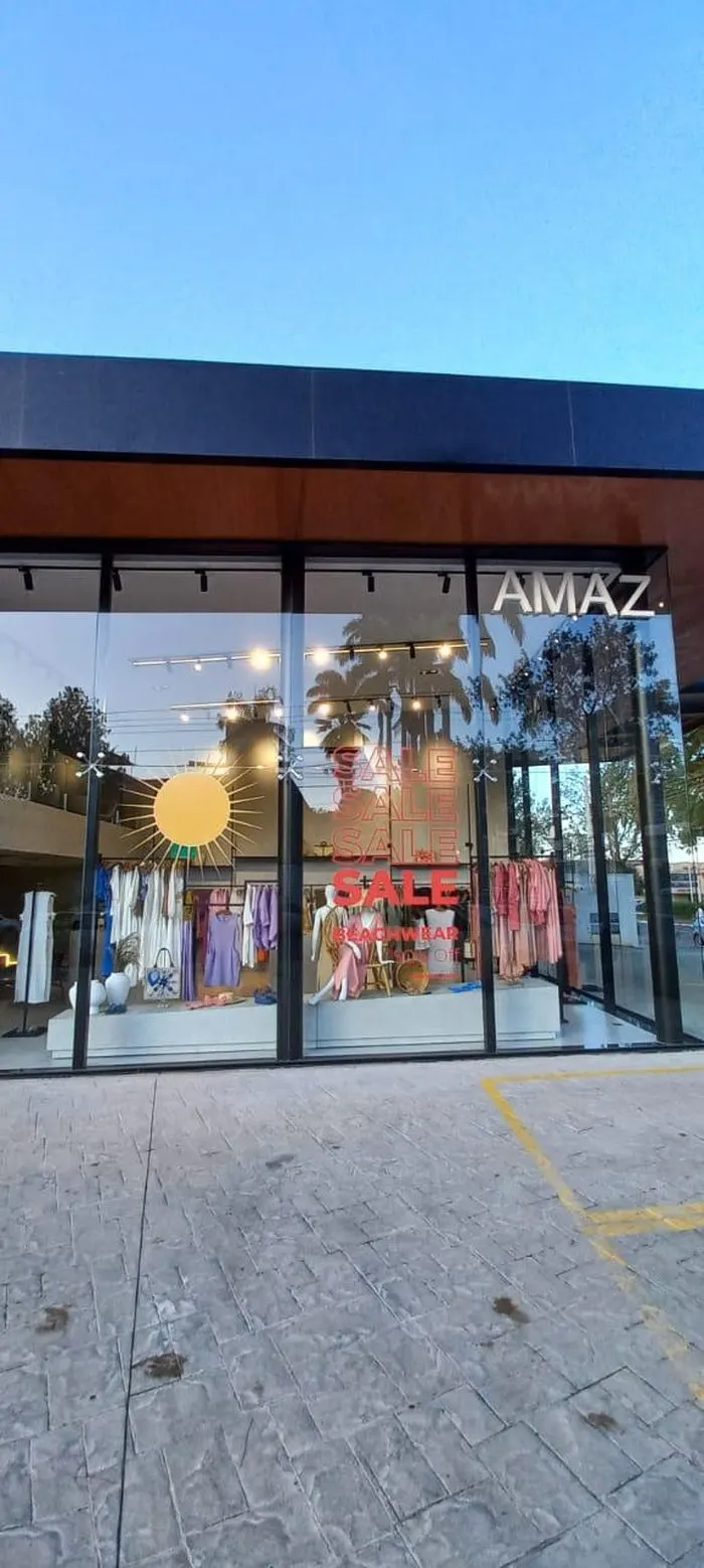 Fachada de loja de uma das marcas